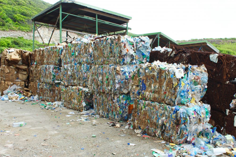 decharge_plastique_compresse.jpg