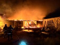 Un bâtiment industriel a pris feu dans la nuit à Cul-de-Sac